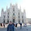 Picture 12 Hmm... I'll catch a few pigeons for soup... Duomo di Milano, Piazza del Duomo (Cathedral Square)