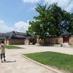 P018 ... let's all leisurely walk over to the Gyeongbokgung compound, shall we?