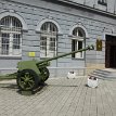 092 - P1190051 World War Two Artillery piece stand beside the Novi Sad City Museum Foreign Art Collection Annex